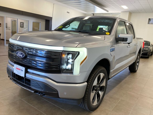 2025 Ford F-150 Lightning Platinum photo 2