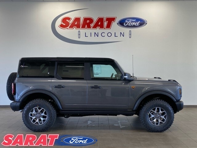 2025 Ford Bronco SUV 