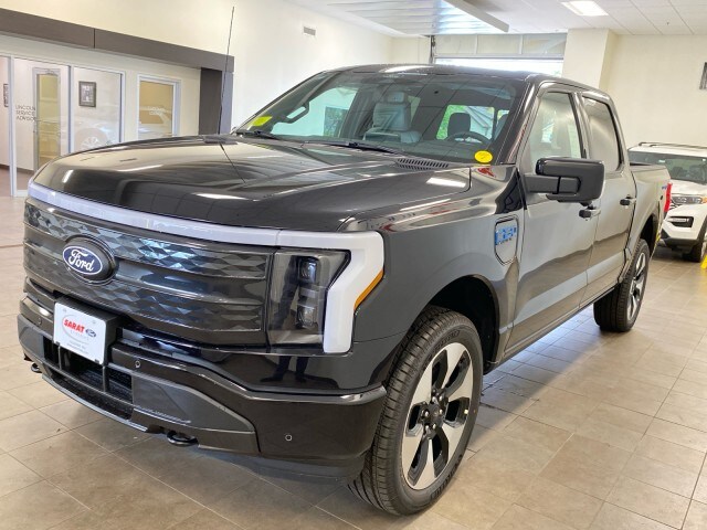 2025 Ford F-150 Lightning Platinum photo 3