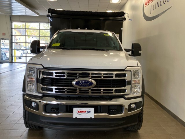 2025 Ford F-600 photo 2