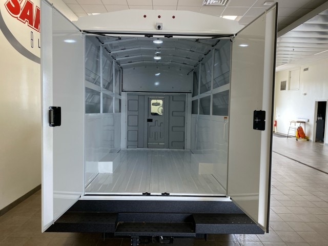 2025 Ford E-Series Cutaway Base - Photo 10