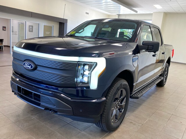 2025 Ford F-150 Lightning photo 4
