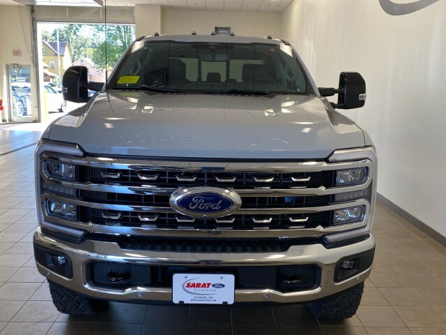 2026 Ford F-350 Lariat photo 2