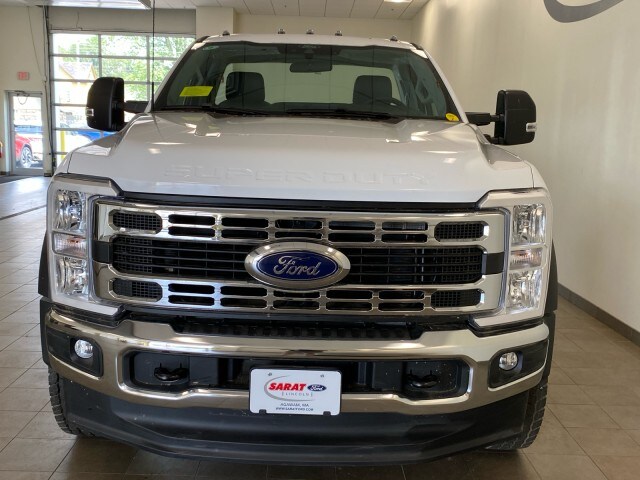 2024 Ford F-600 photo 2