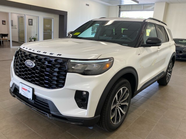 2025 Ford Explorer ST-Line photo 3