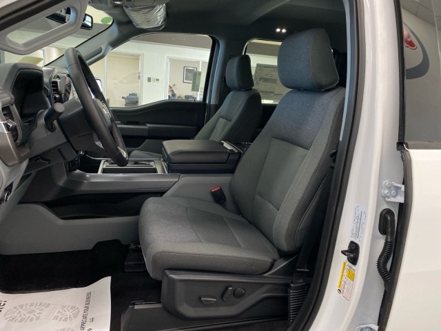 2025 Ford F-150 XLT - Photo 16