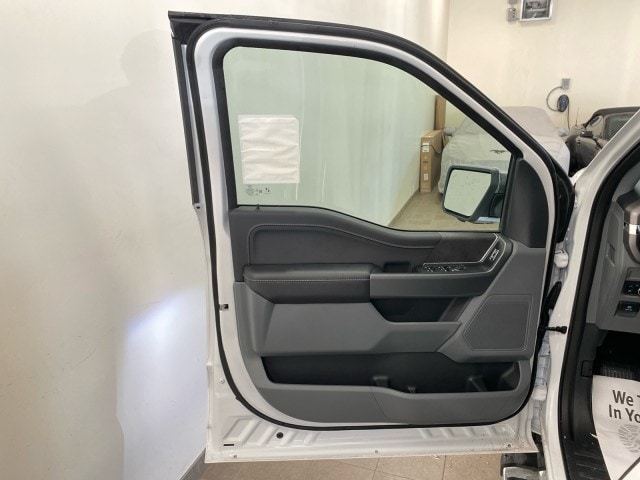 2025 Ford F-150 XLT - Photo 15