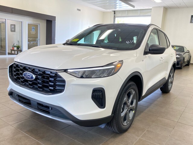 2025 Ford Escape ST-Line photo 3