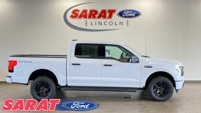 2025 Ford F-150 Lightning XLT's photo