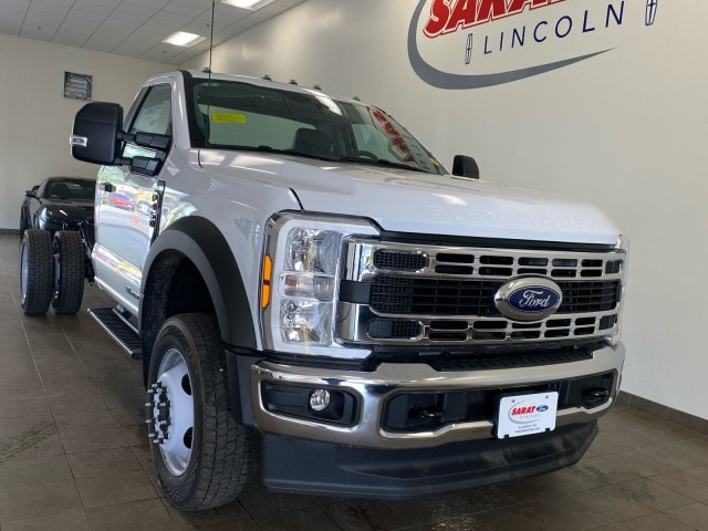 2024 Ford F-450 Super Duty Chassis Cab XL - Photo 2