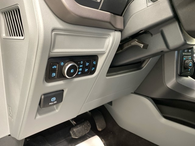 2025 Ford F-150 XLT - Photo 18