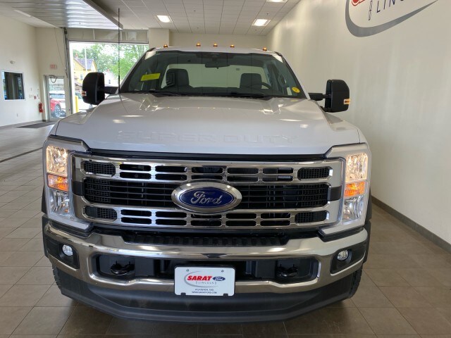 2024 Ford F-600 photo 2