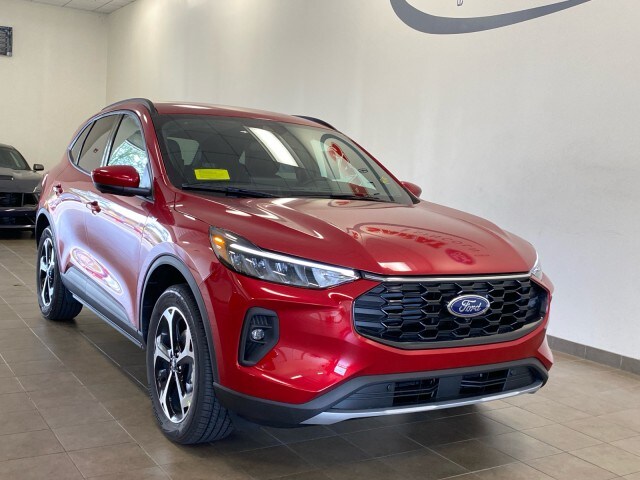 2025 Ford Escape Hybrid ST-Line photo 2