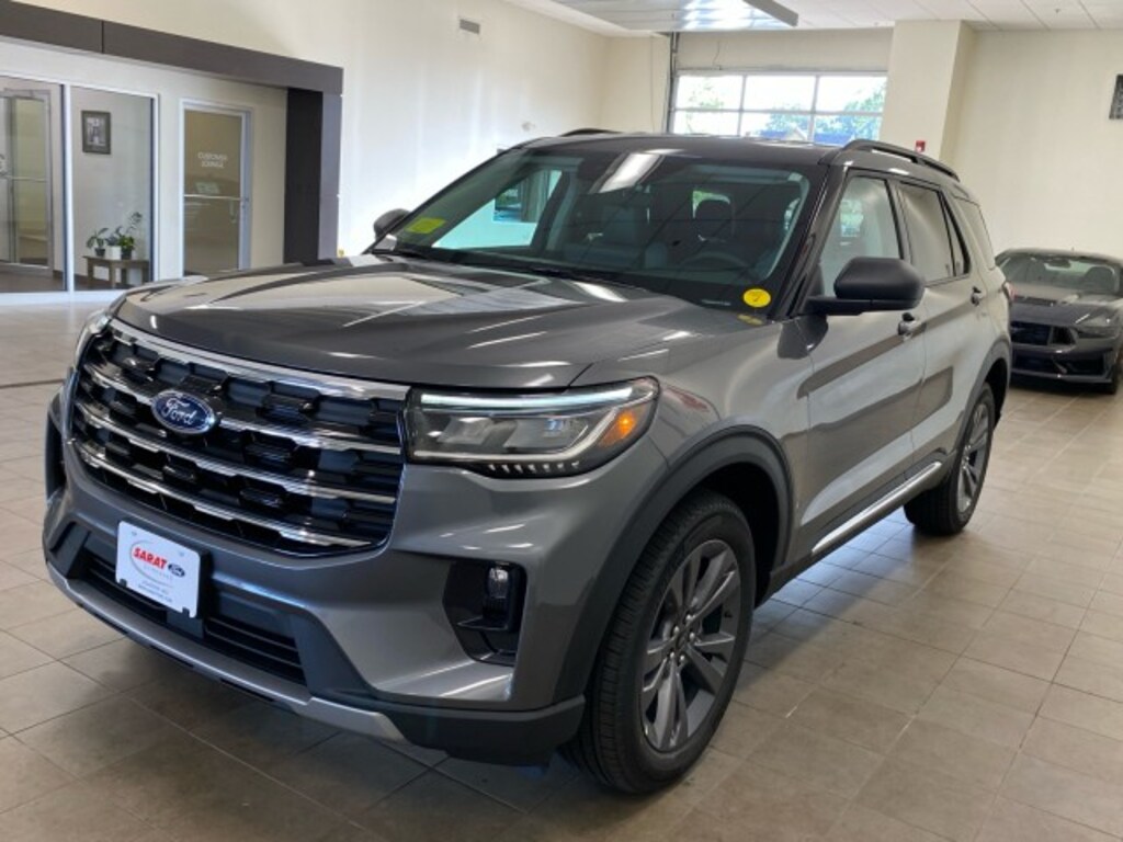 New 2025 Ford Explorer 2025 Ford Explorer Active 4DR SUV 119.1 WB 4WD SUV