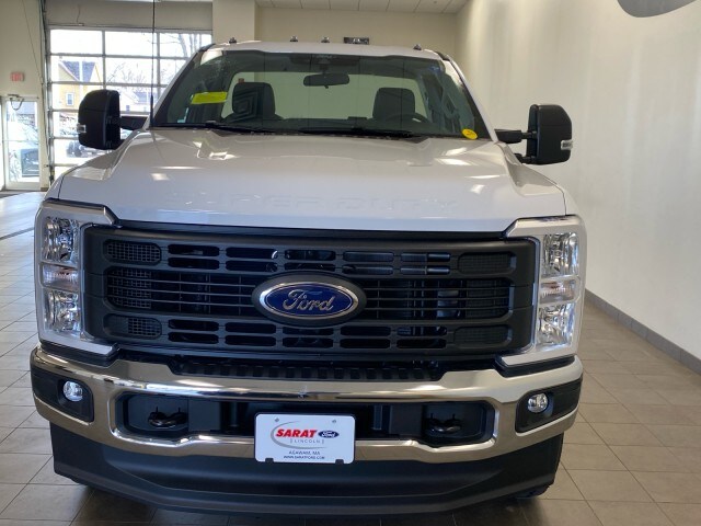2025 Ford F-350 XL photo 2