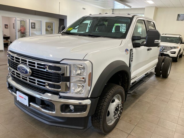 2025 Ford F-550 XL photo 3