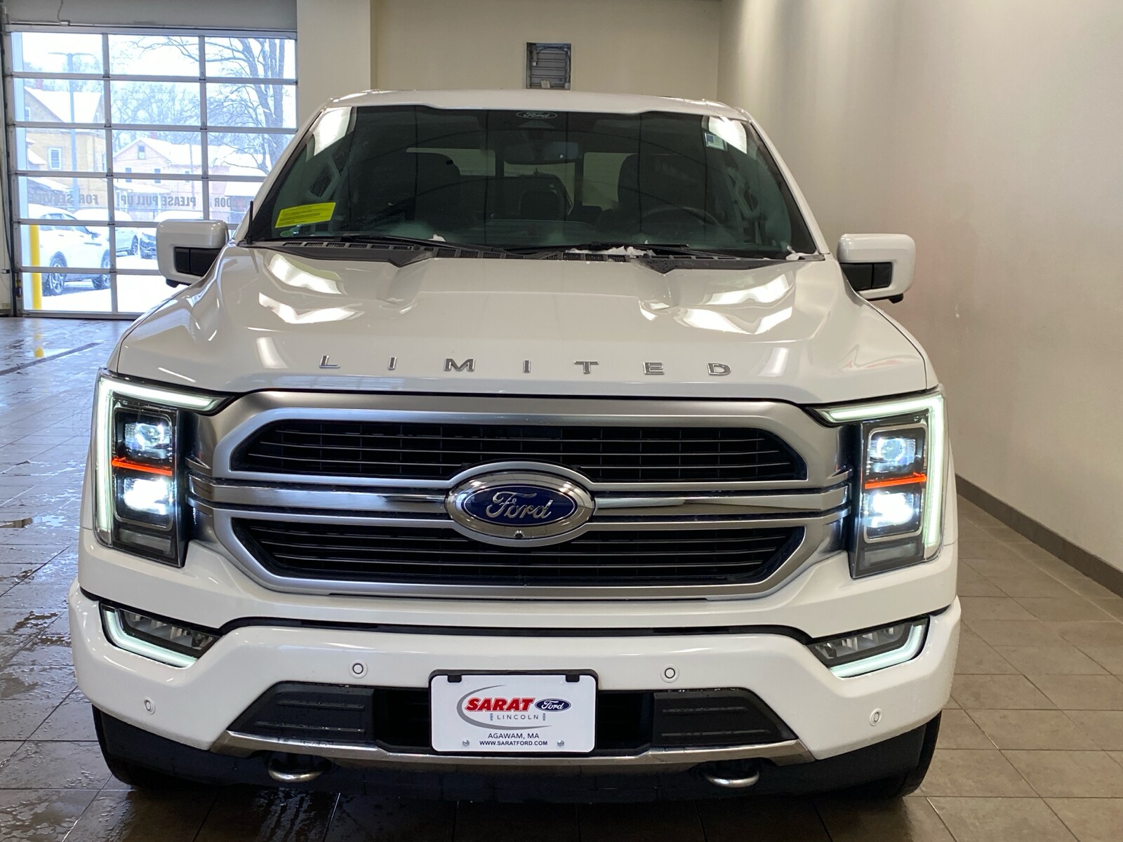 2022 Ford F-150 Limited photo 3