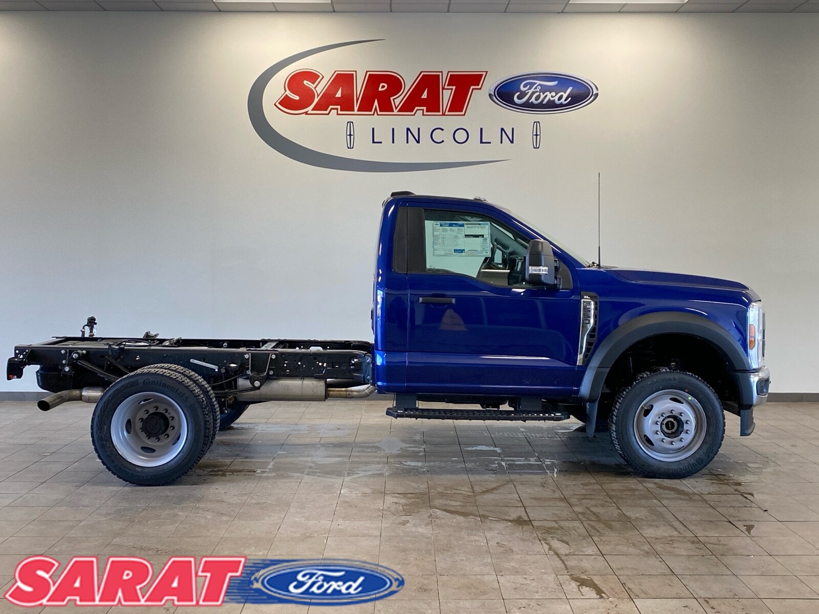 2026 Ford F-550 Super Duty Chassis Cab XL's photo