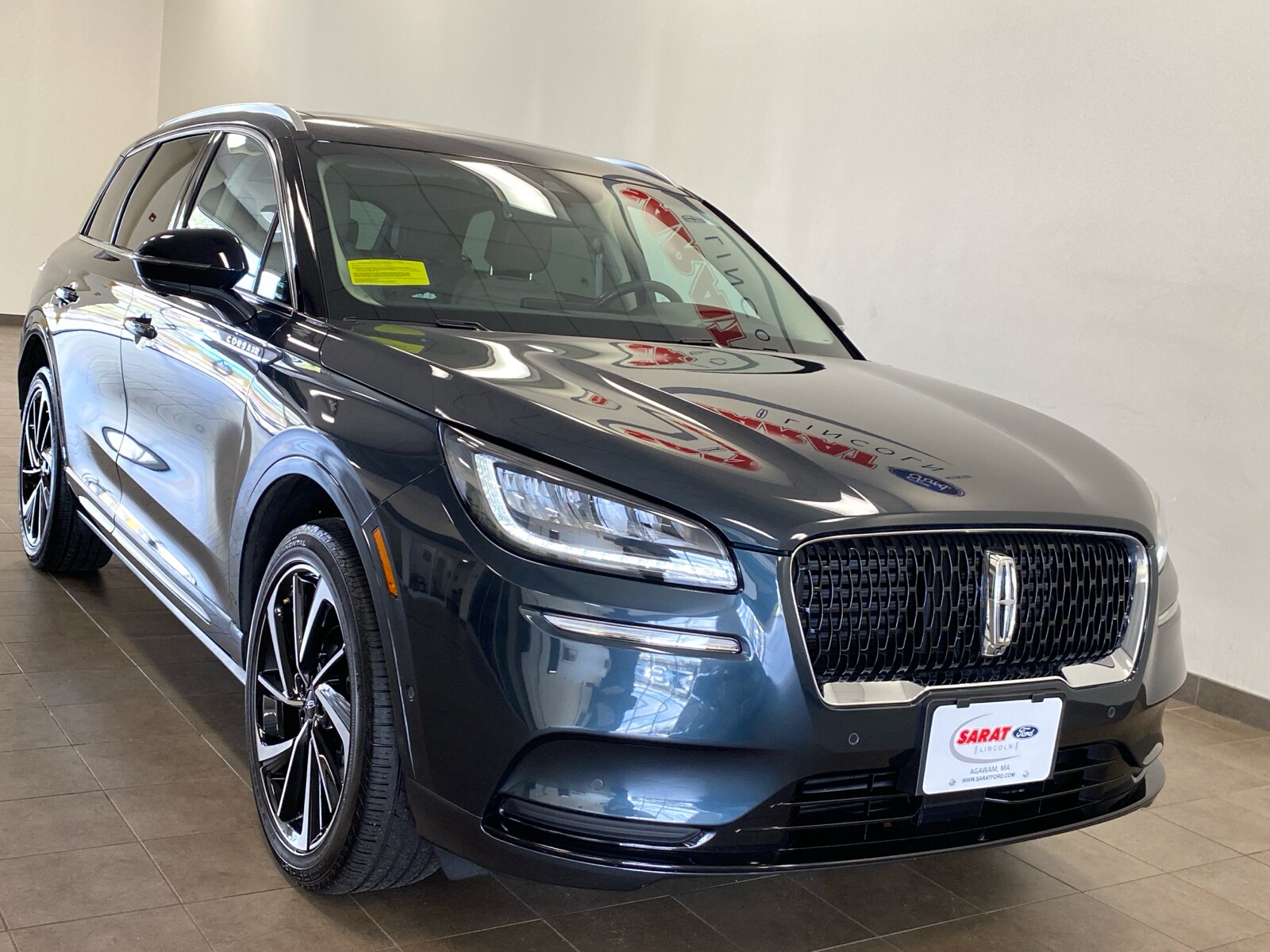 2022 Lincoln Corsair Reserve photo 2