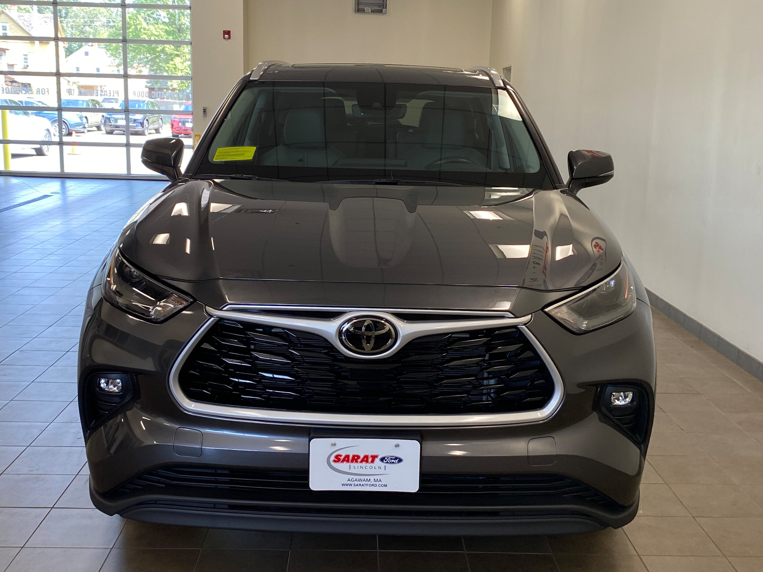 2023 Toyota Highlander XLE photo 3