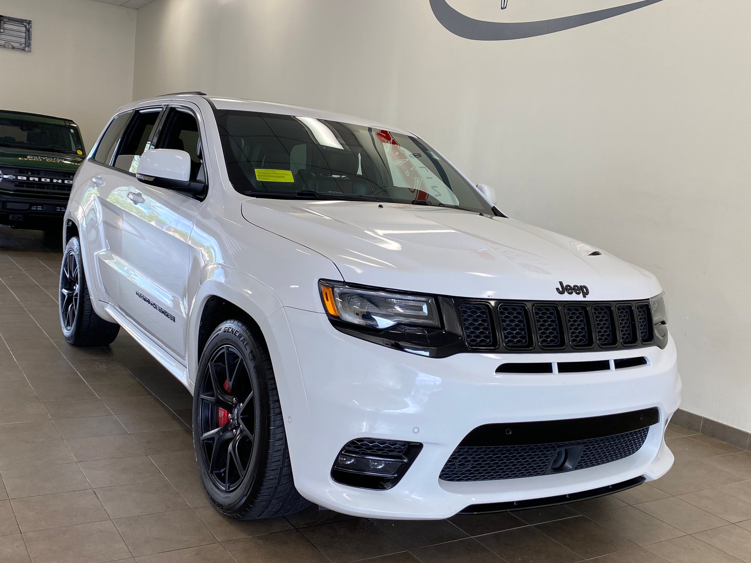 2018 Jeep Grand Cherokee SRT8 photo 2