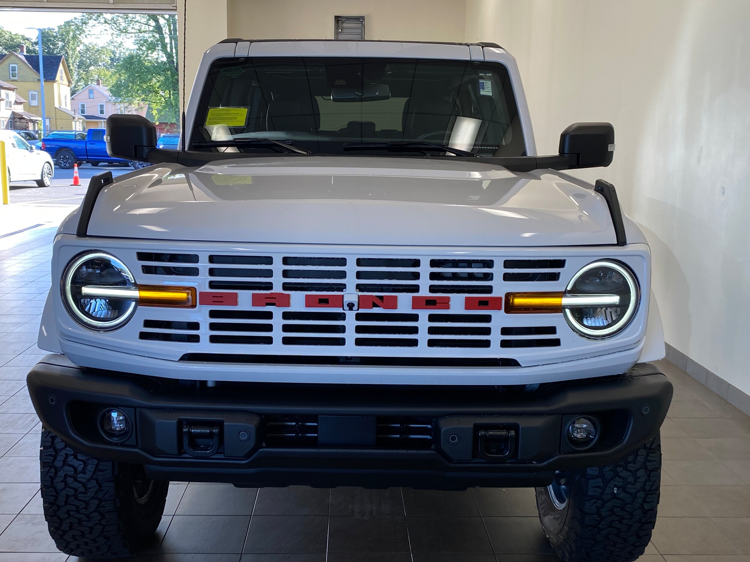 2023 Ford Bronco Badlands photo 3