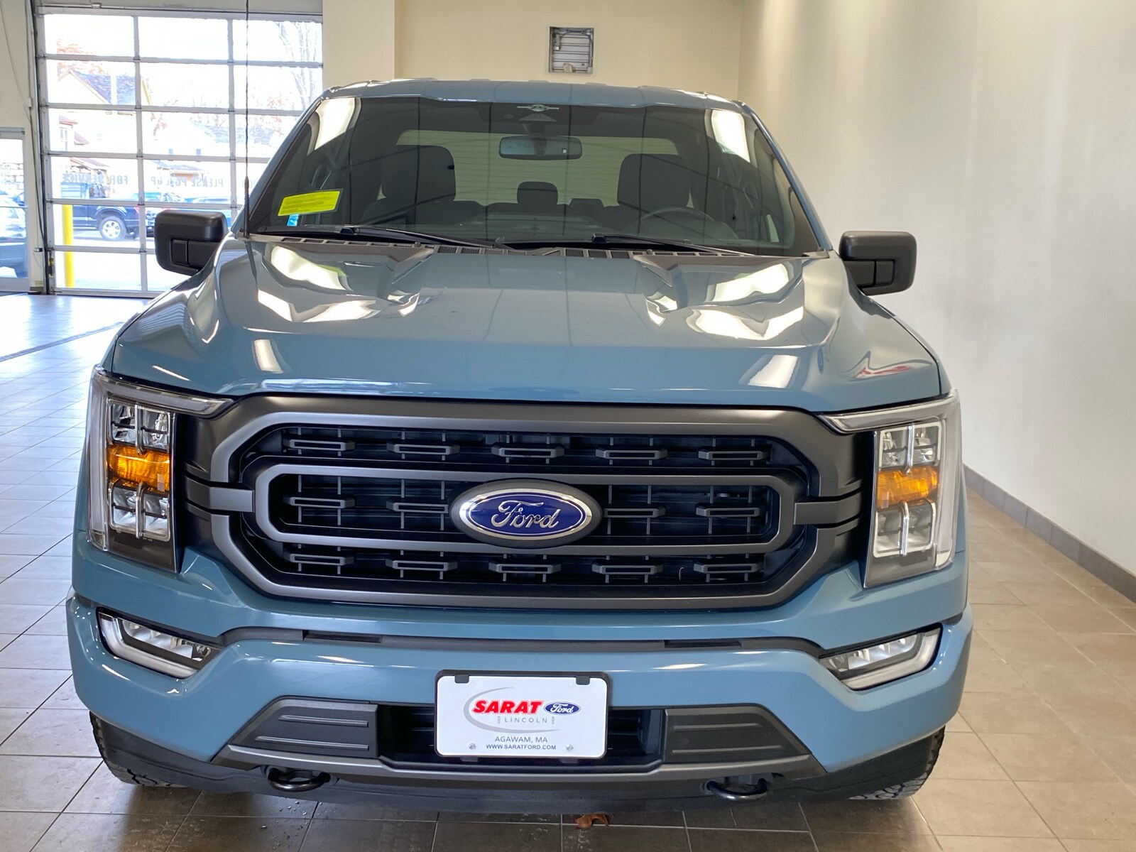 2023 Ford F-150 XLT photo 3