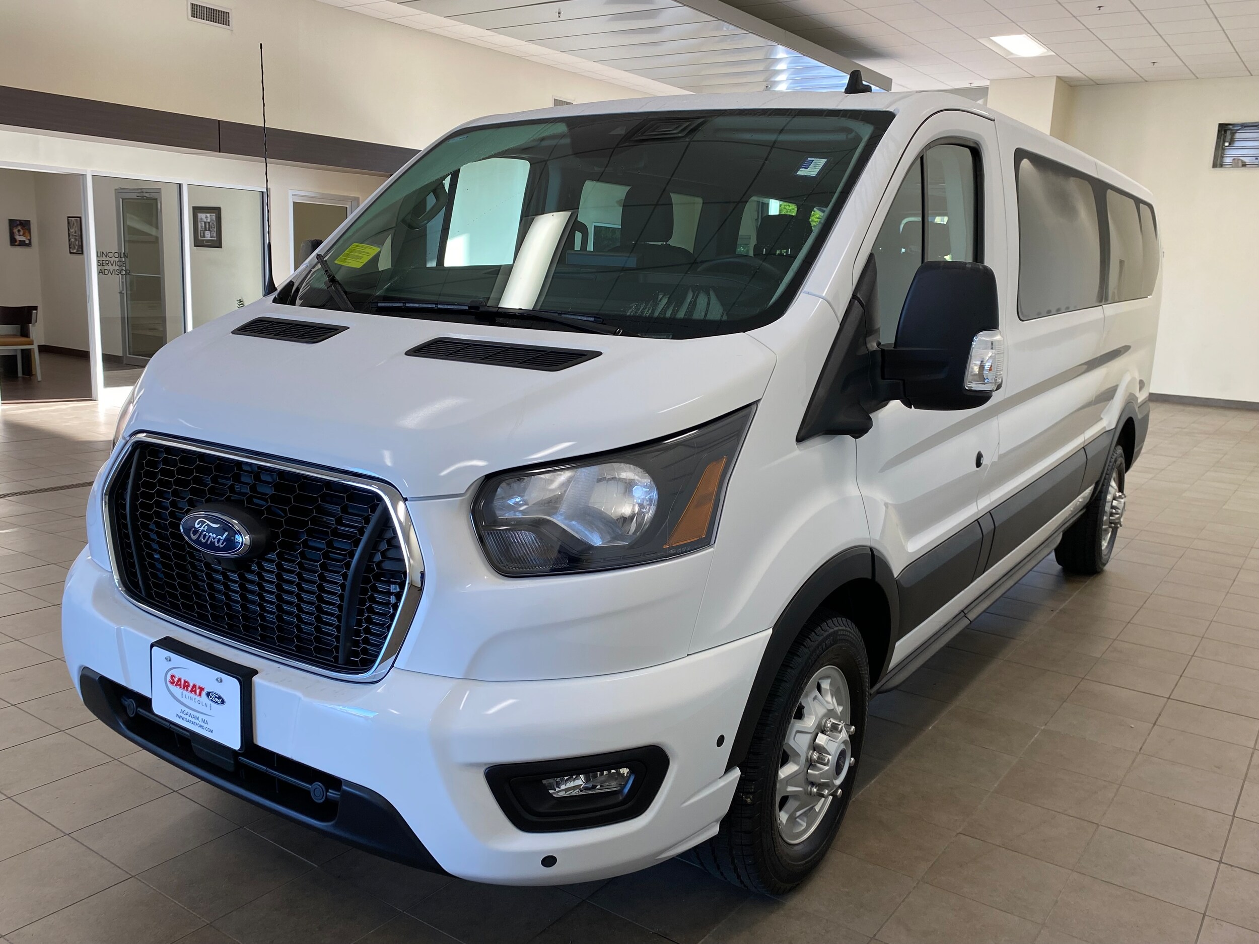 2025 Ford Transit Passenger XLT Van photo 4
