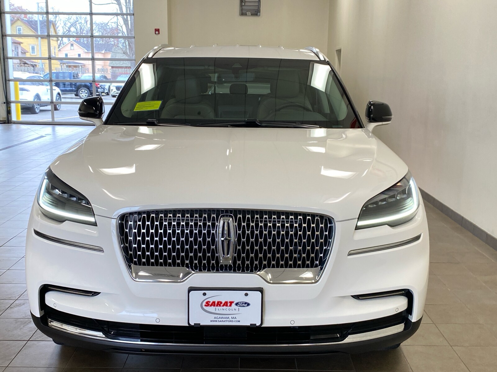 2023 Lincoln Aviator Standard photo 3