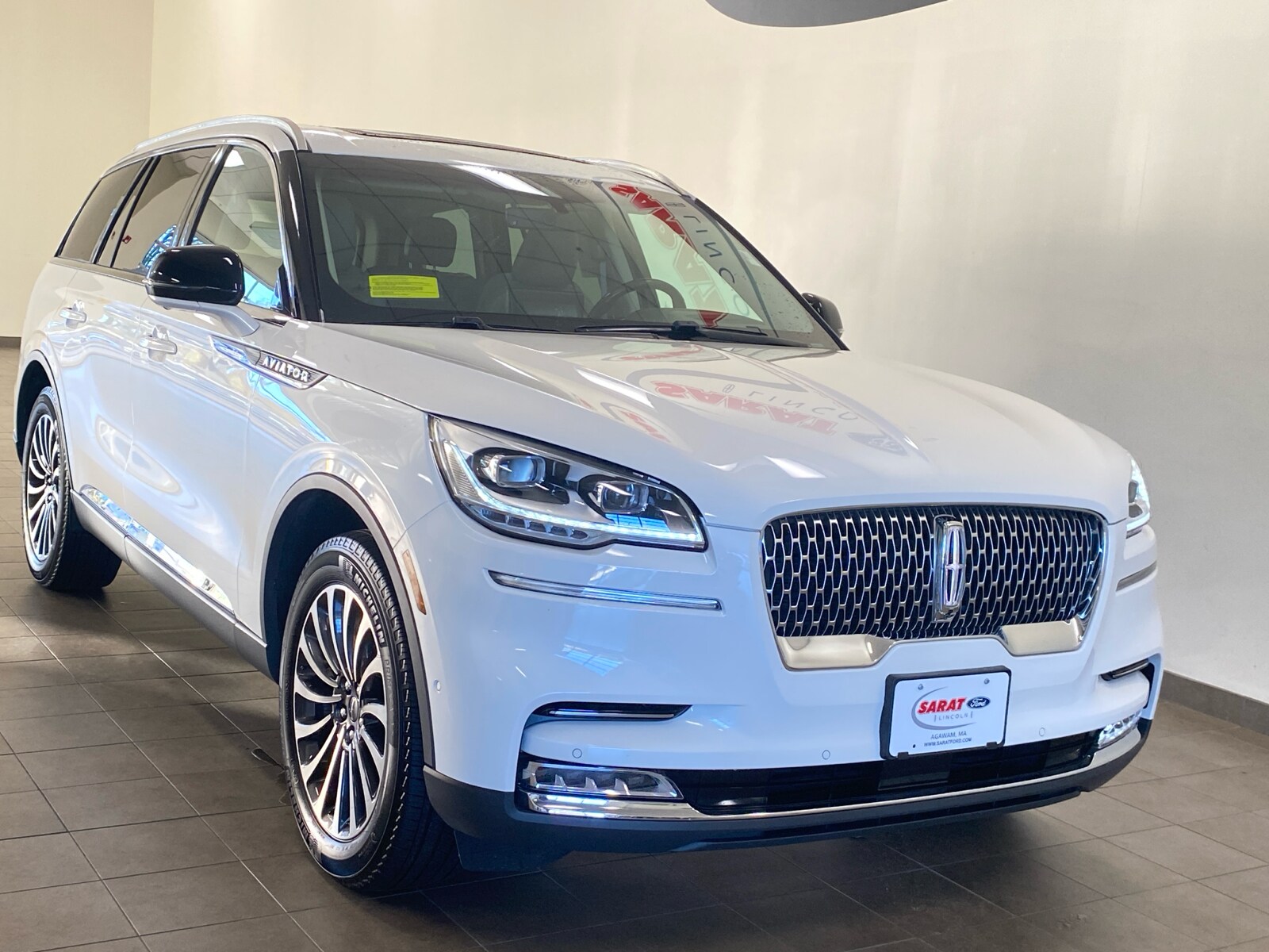 2023 Lincoln Aviator Reserve photo 2