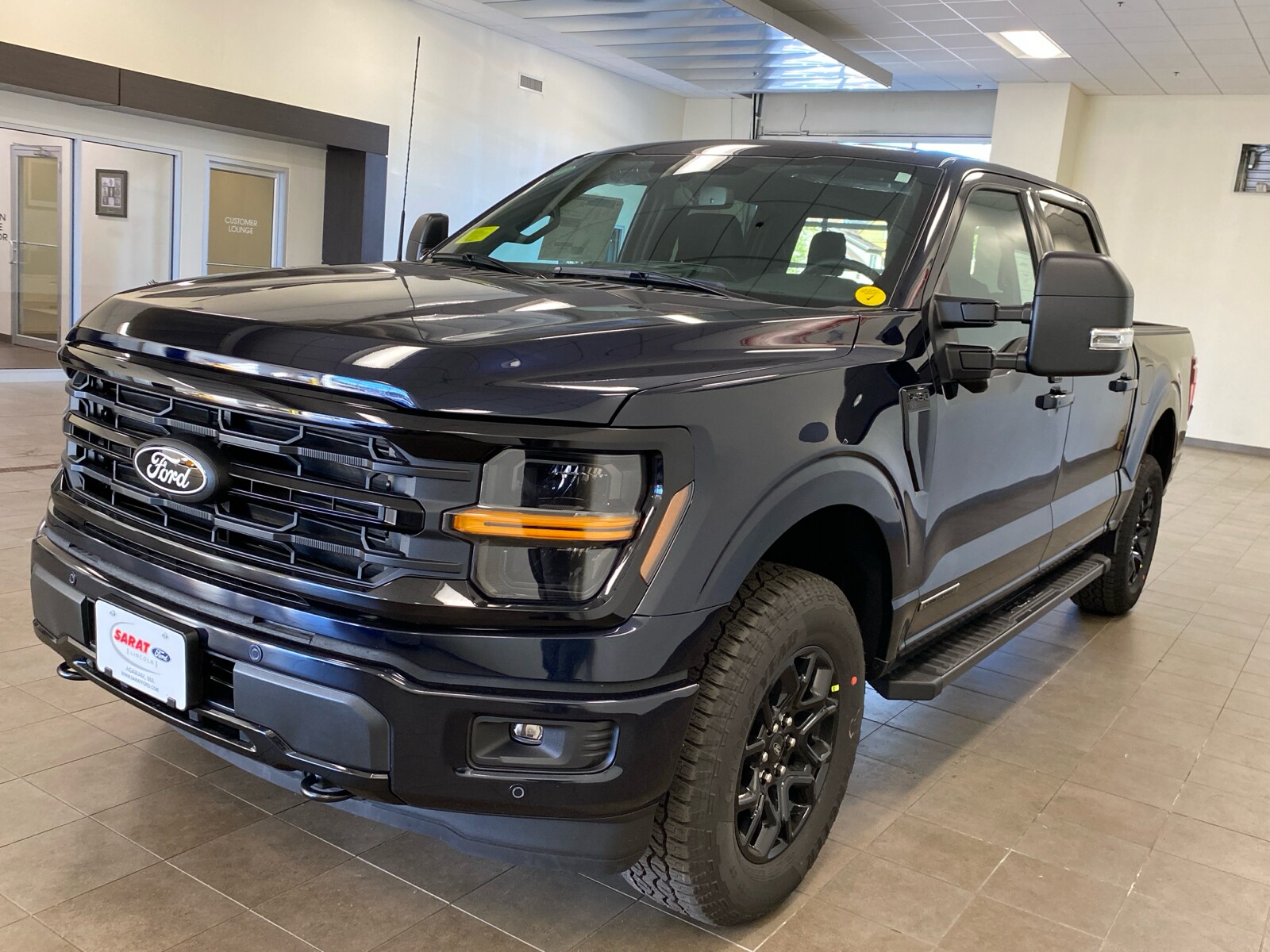 2025 Ford F-150 XLT photo 4