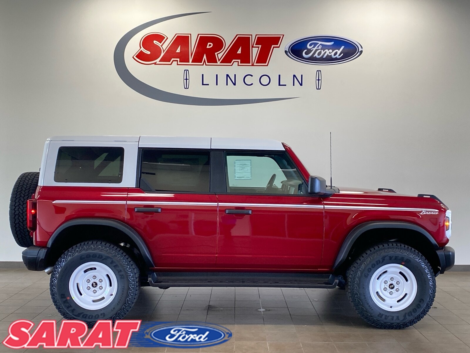 2025 Ford Bronco 4-Door Heritage Editon's photo