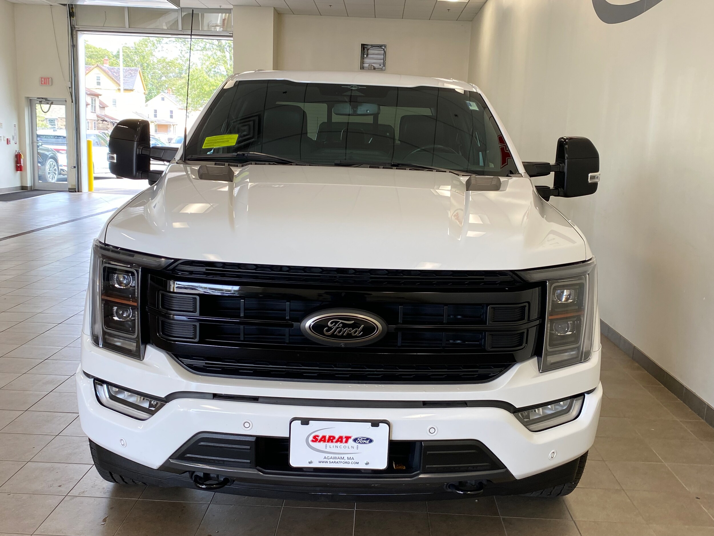 2023 Ford F-150 Lariat photo 3