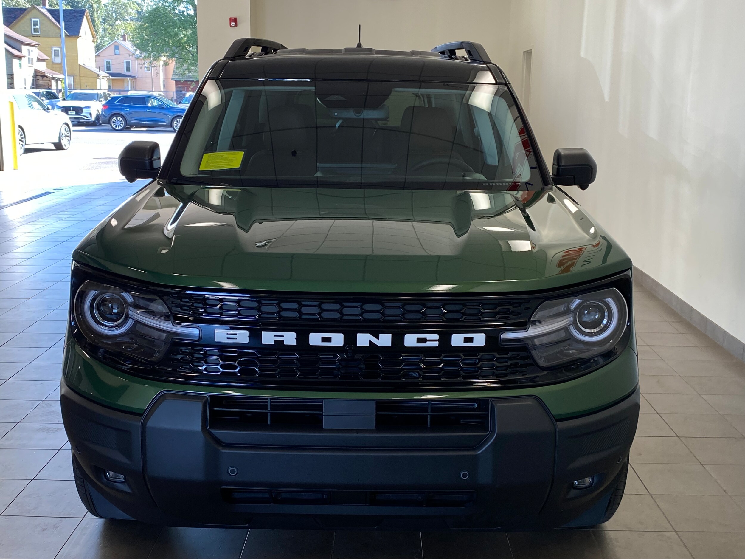 2025 Ford Bronco Sport Outer Banks photo 3