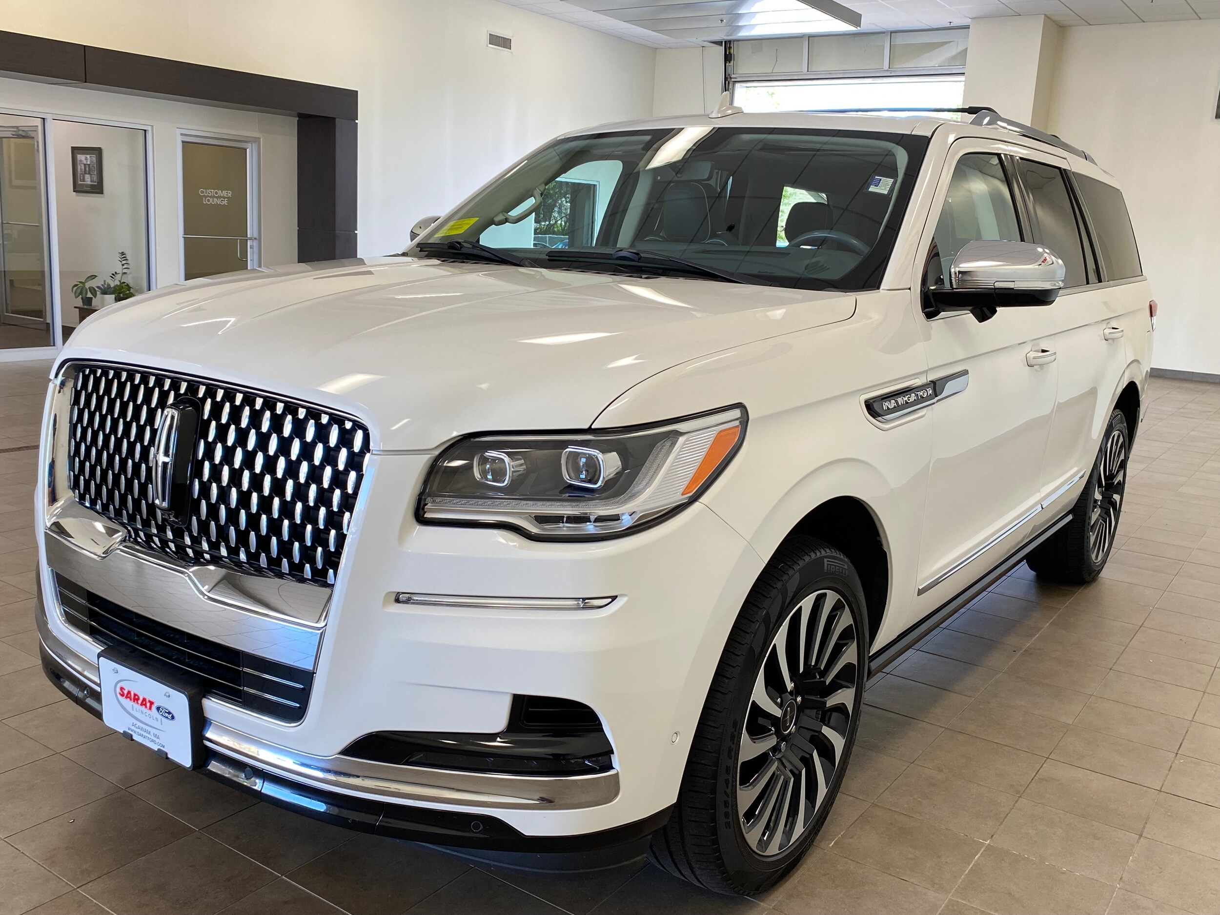 2022 Lincoln Navigator Black Label photo 4