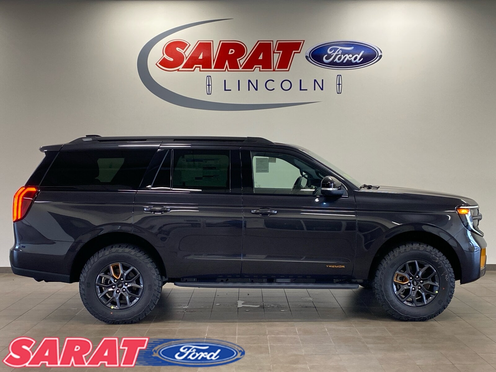 2025 Ford Expedition Tremor's photo