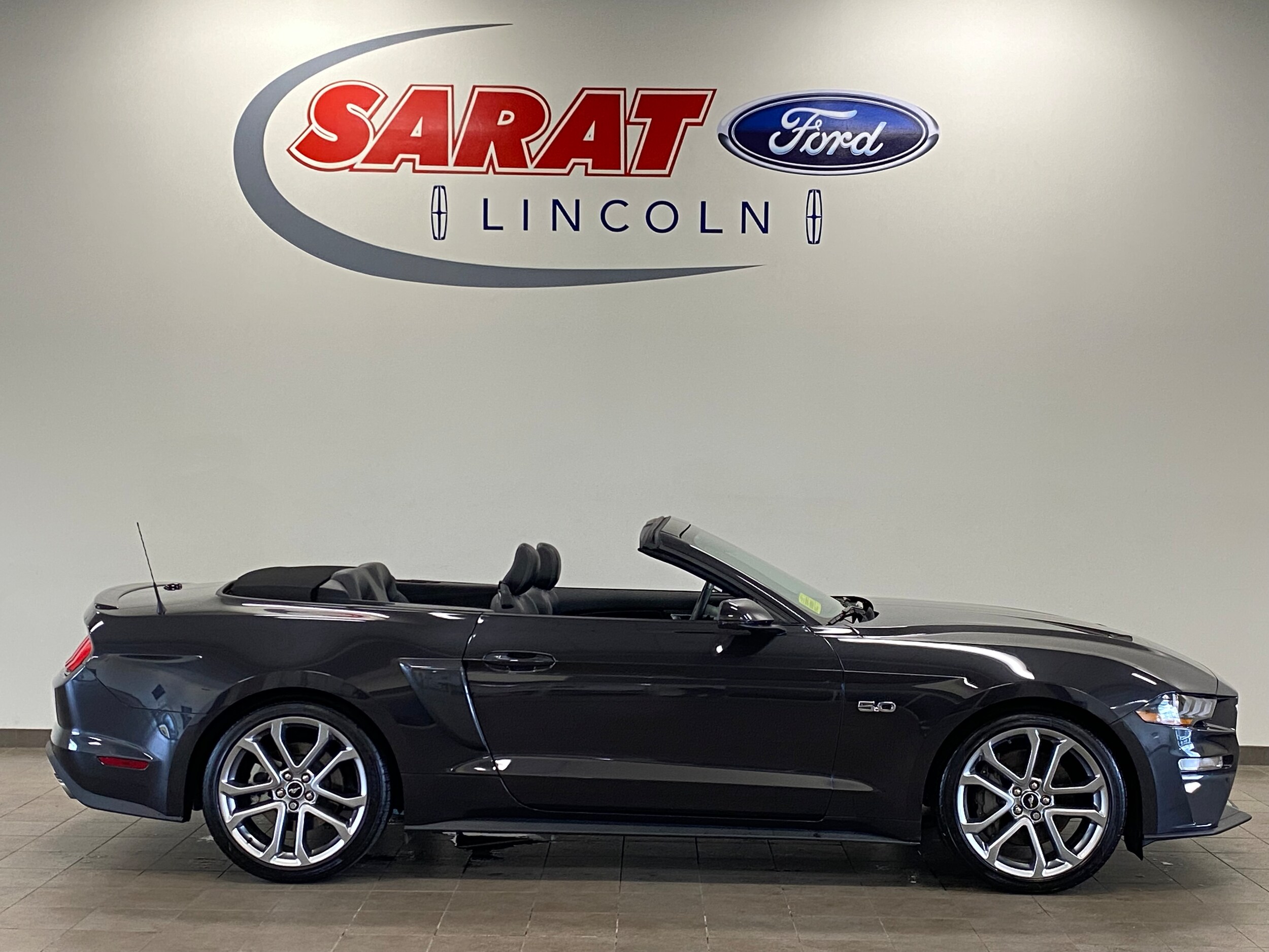 2022 Ford Mustang GT Premium photo 2