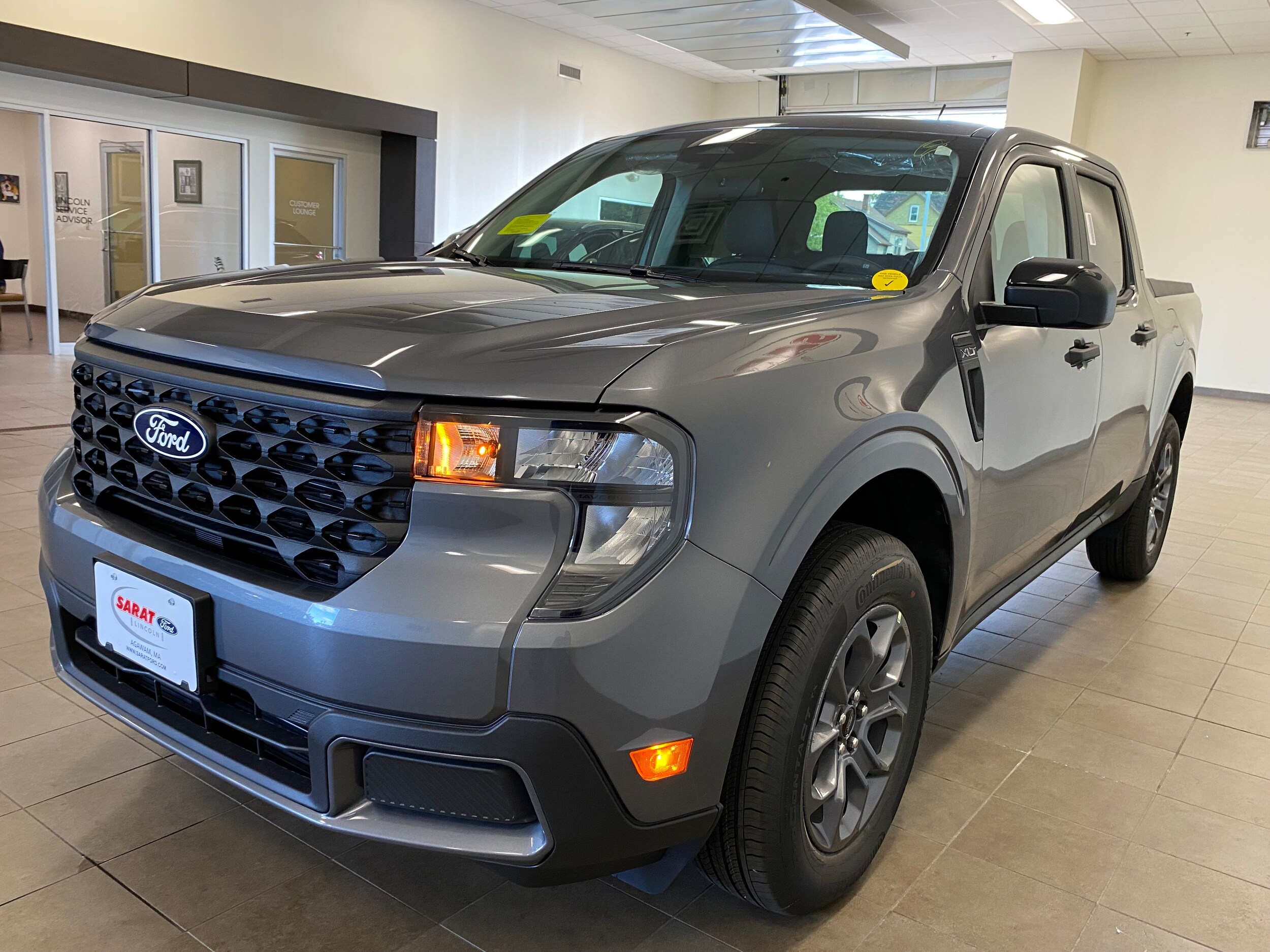 2025 Ford Maverick XLT photo 3