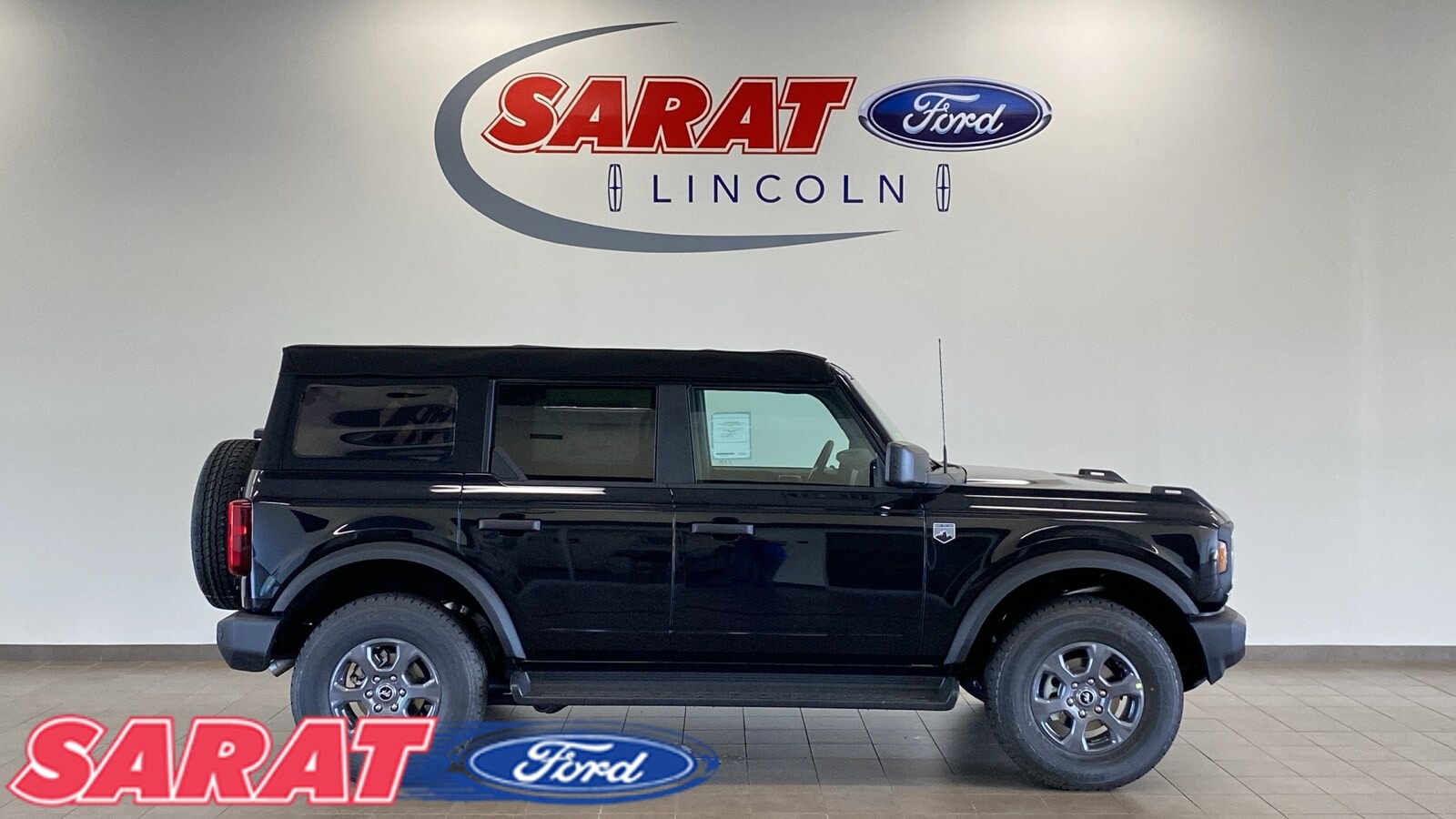 2025 Ford Bronco 4-Door Big Bend's photo