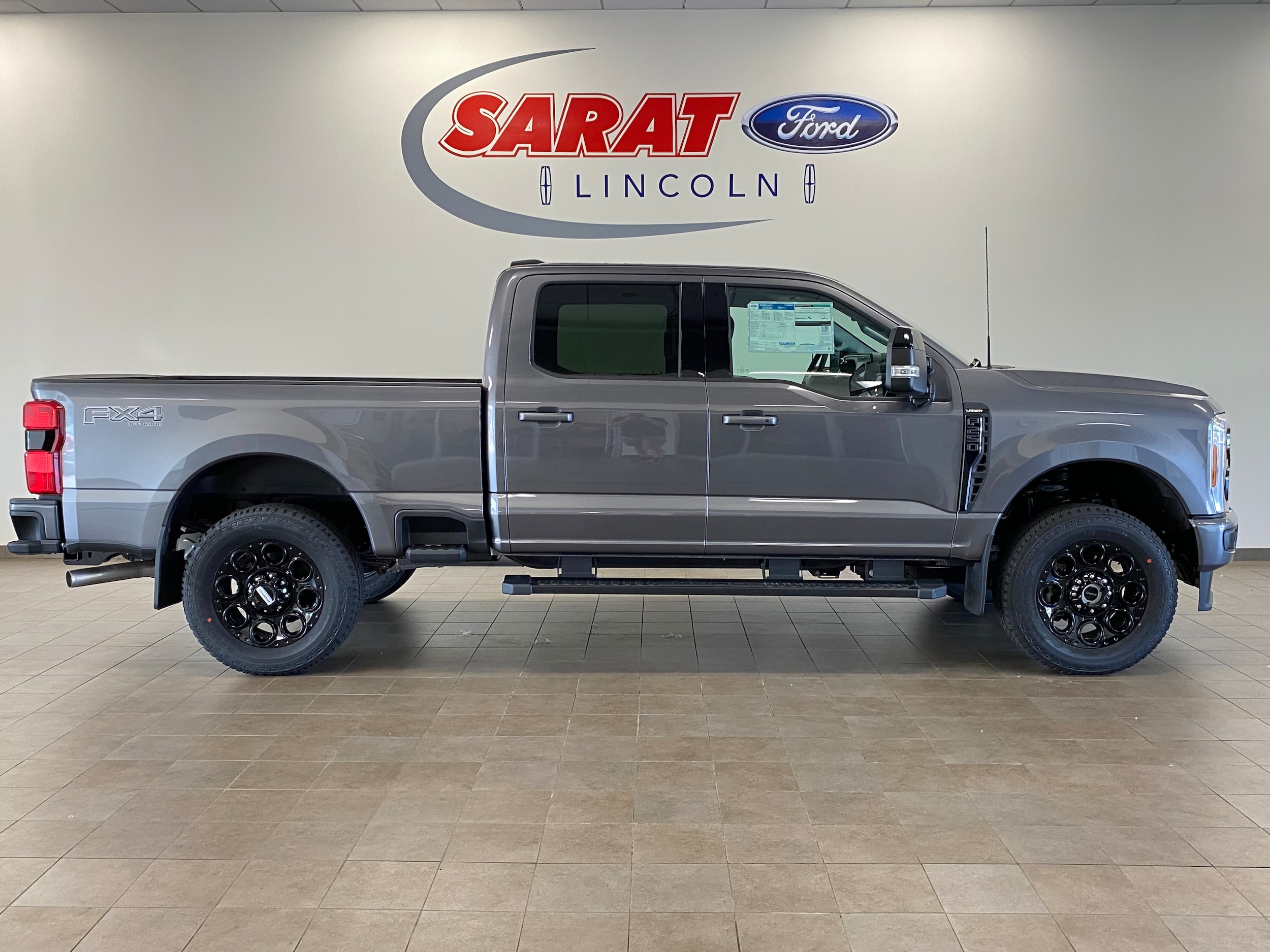 2025 Ford F-250 Super Duty Lariat's photo