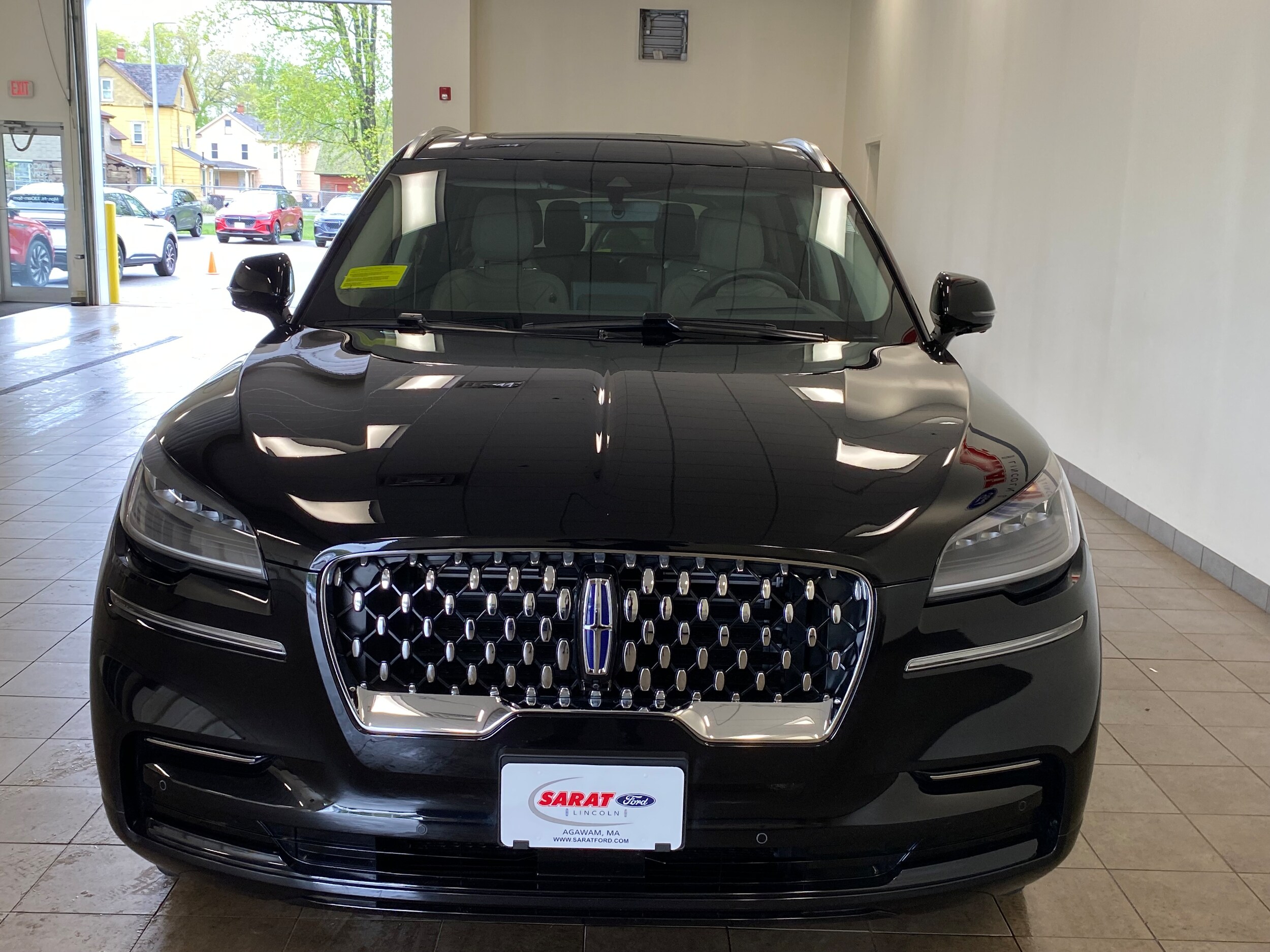 2023 Lincoln Aviator Grand Touring photo 2