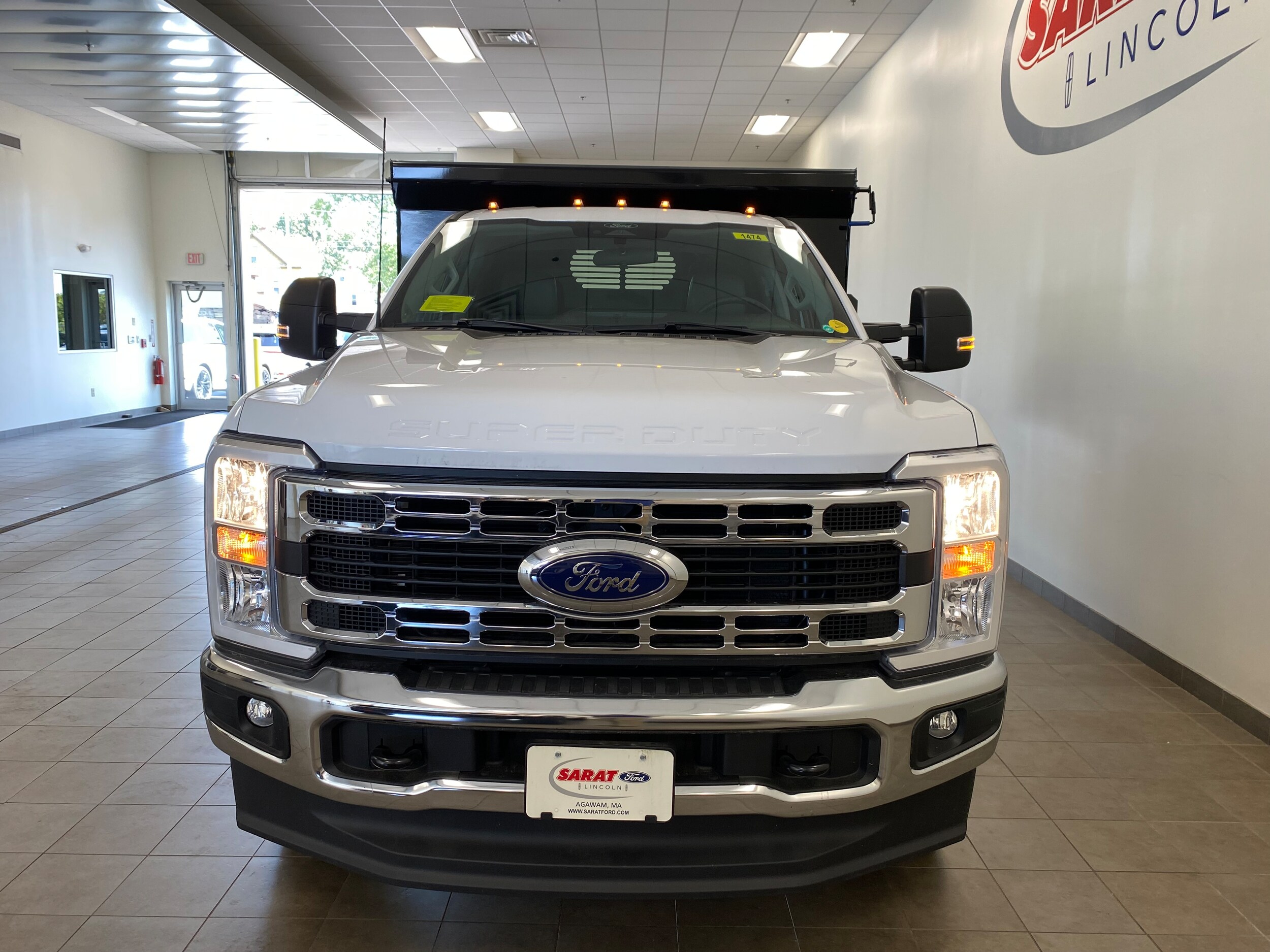 2024 Ford F-350 XL photo 3