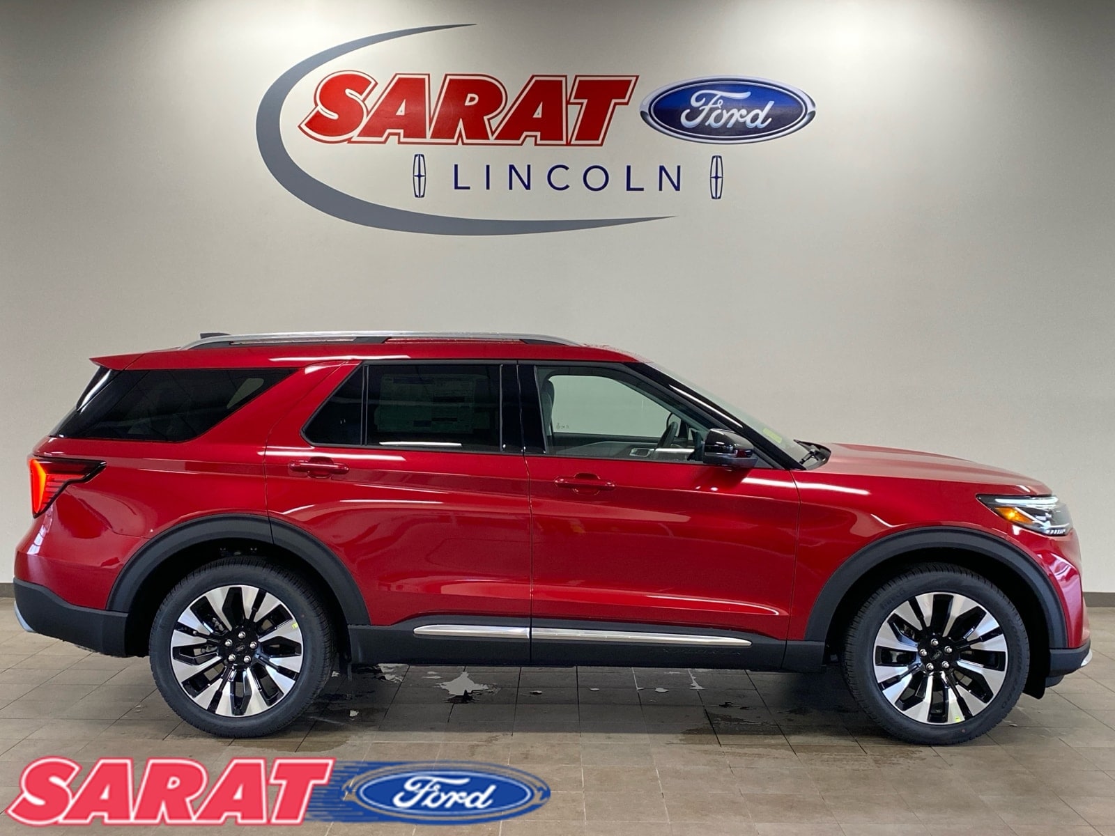 2026 Ford Explorer Platinum's photo