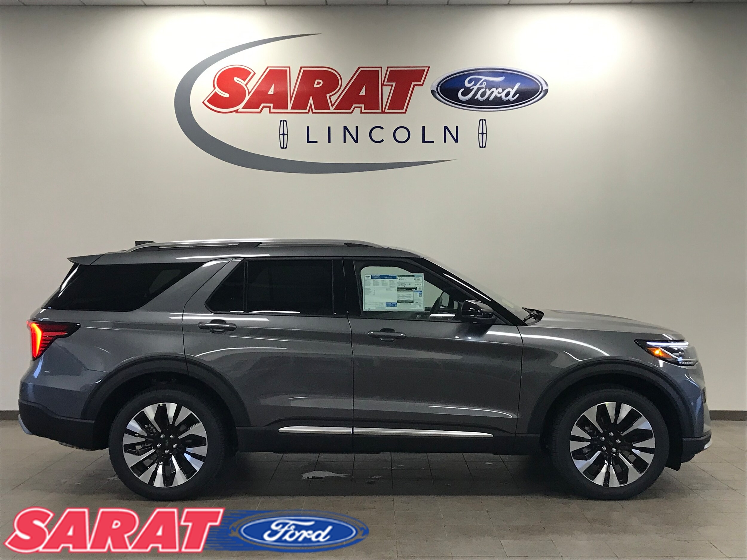 2027 Ford Explorer Platinum 4WD SUV