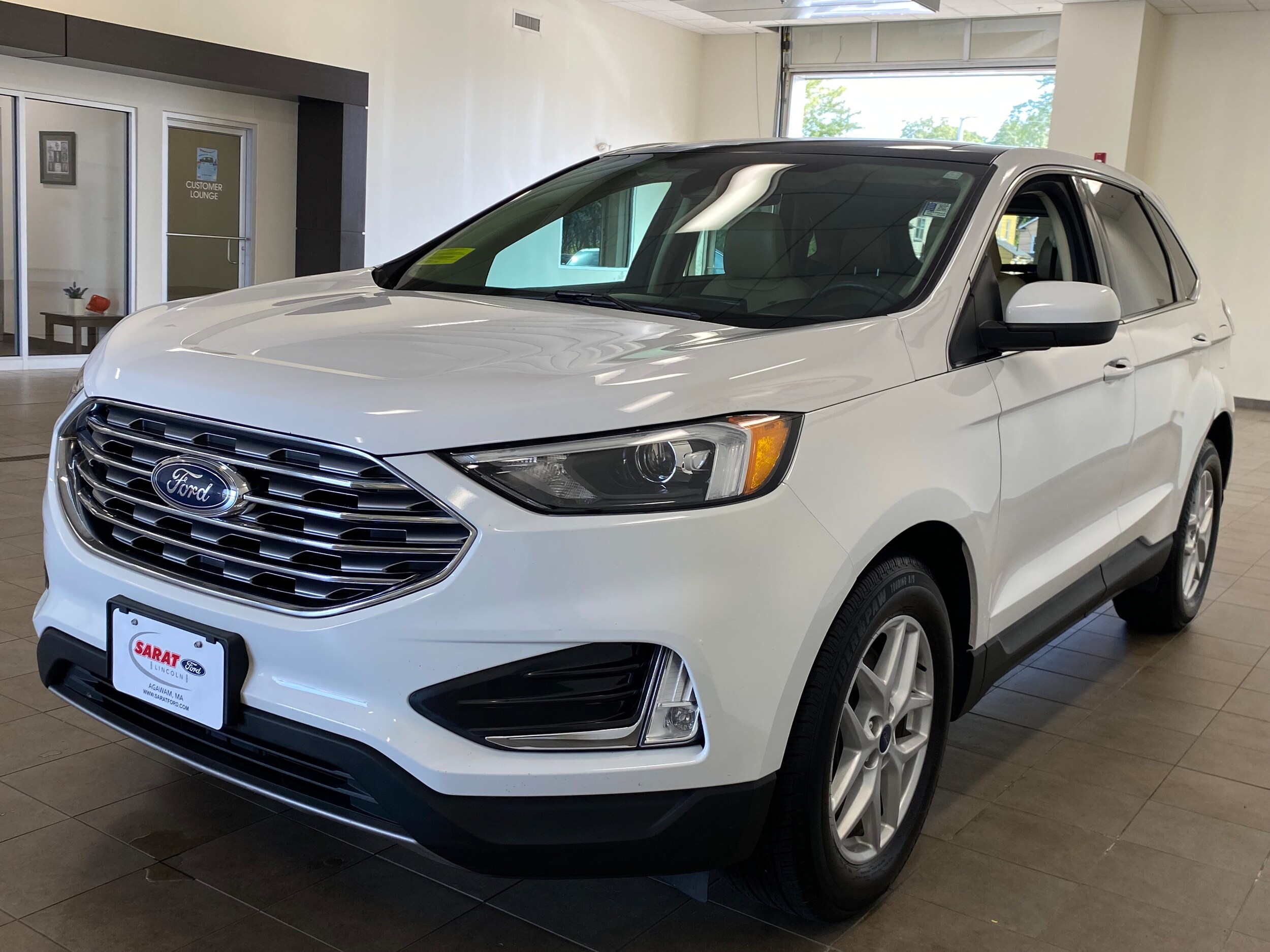 2022 Ford Edge SEL photo 4