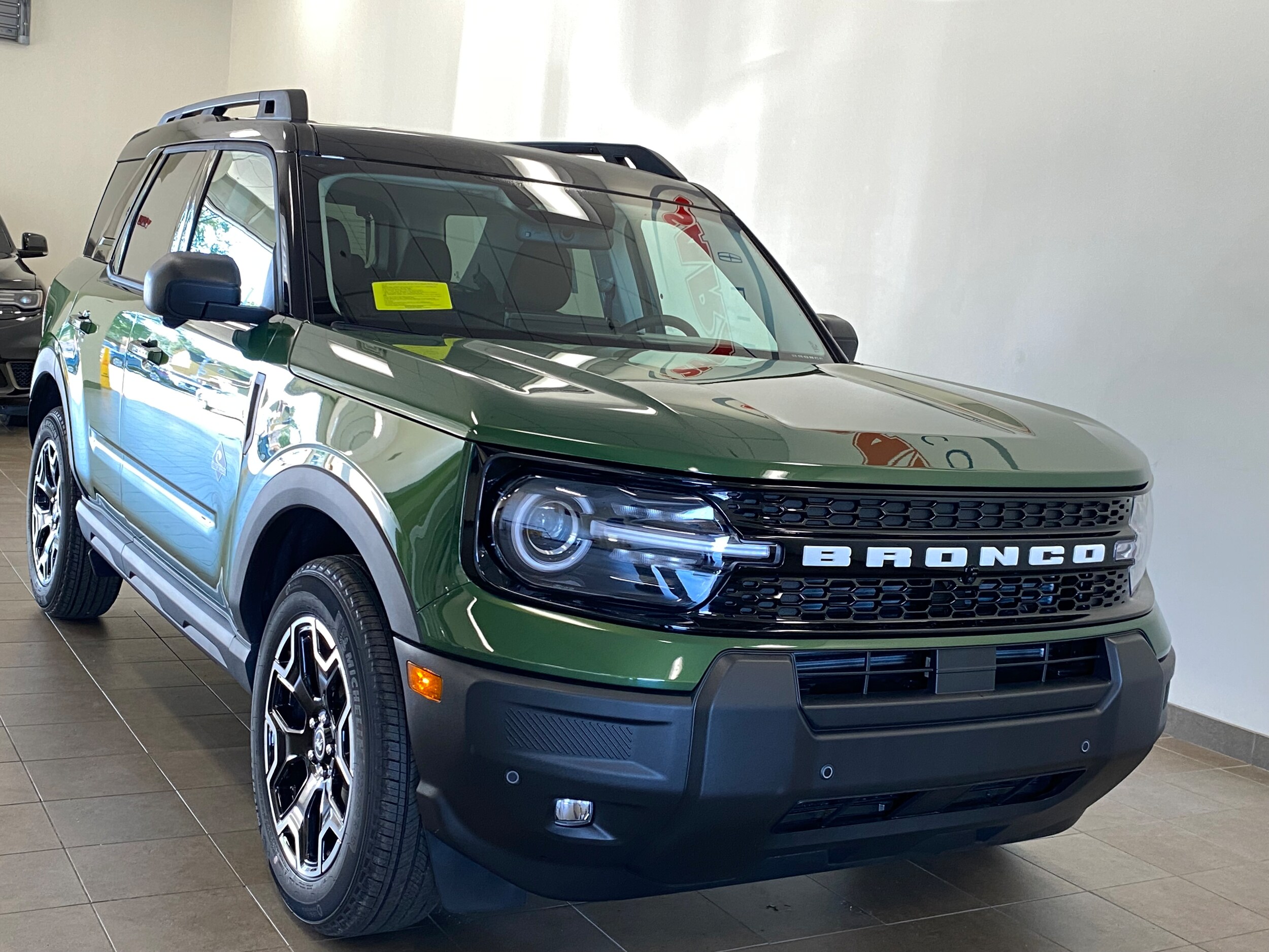2025 Ford Bronco Sport Outer Banks photo 2