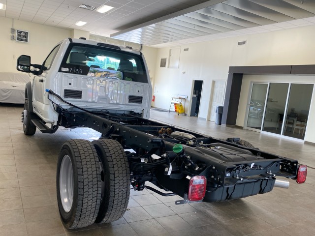 2024 Ford F-450 Super Duty Chassis Cab XL - Photo 5