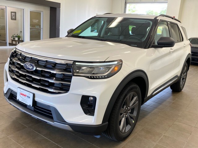 2025 Ford Explorer photo 2