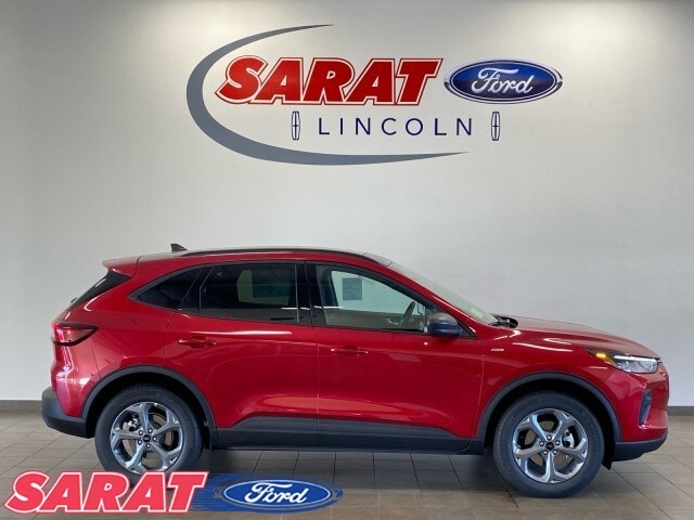 2025 Ford Escape ST-Line's photo