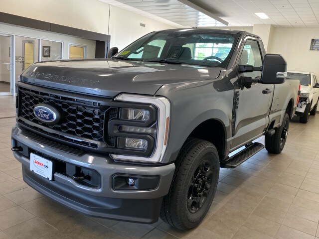 2025 Ford F-350 XL photo 2